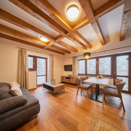 Vlci Stopa Apartments Пец под Снежко Екстериор снимка